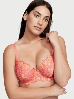Victoria’s Secret Dream Angels Lightly Lined Crossdye Lace Demi Bra pink